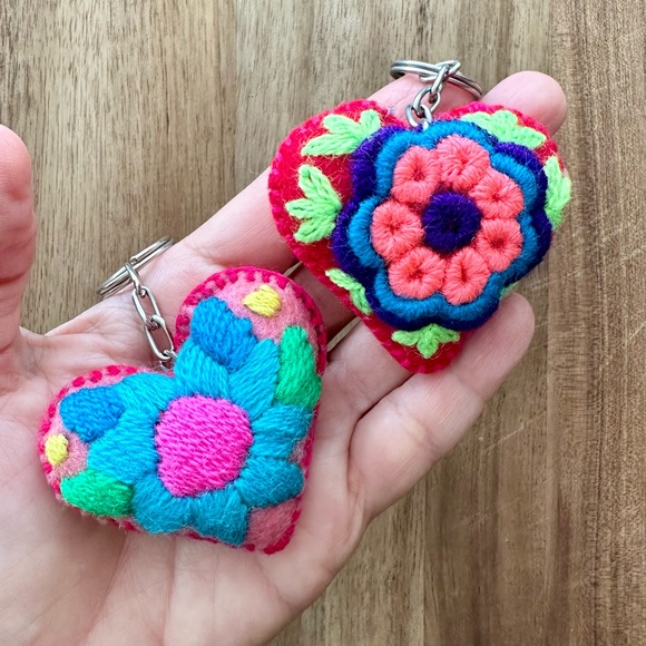 Two Hand Embroidered Hearts Mexican Ornament Heart Keychain Corazon Bordado - Picture 4 of 4